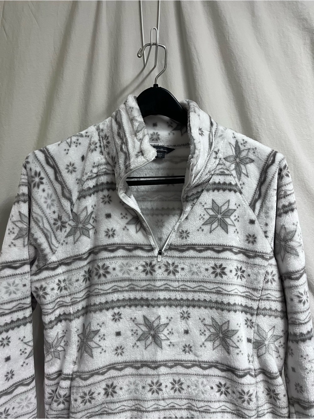 Eddie Bauer Fair Isle 1/4 Zip Mock Neck Fleece Pullover Snowflake Jacket Large - Picture 3 of 10